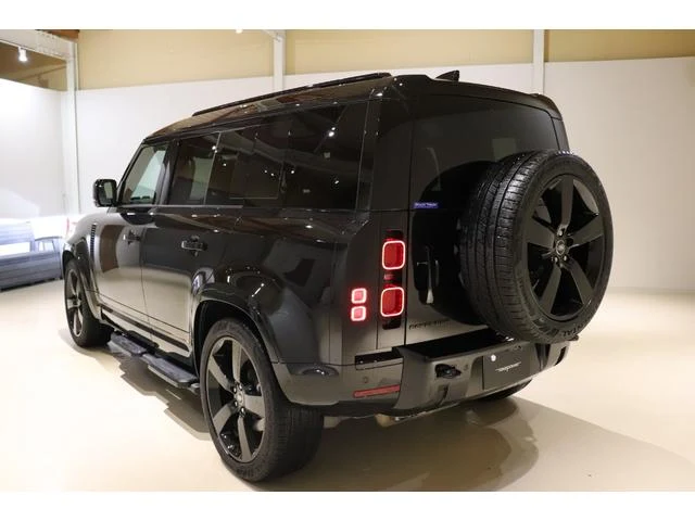 Land Rover DEFENDER 14