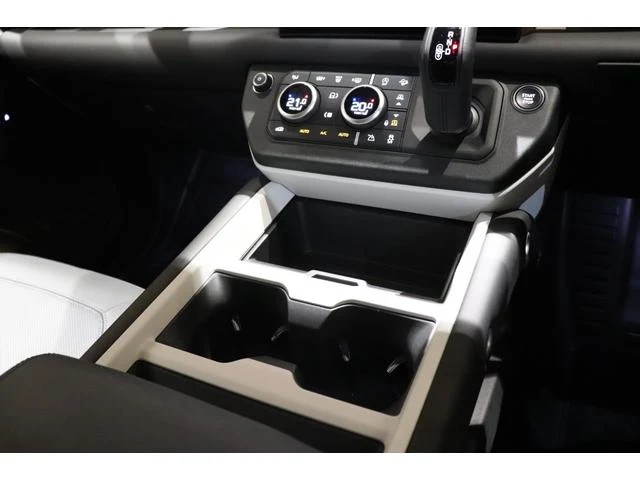 Land Rover DEFENDER 50