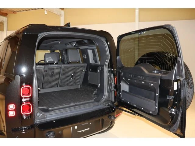 Land Rover DEFENDER 31