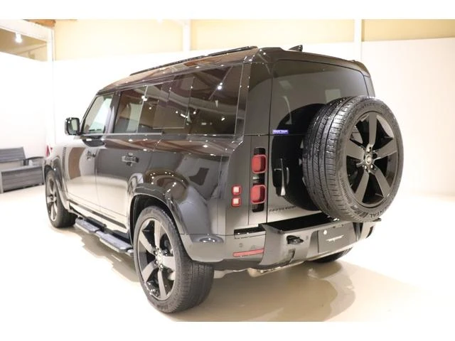 Land Rover DEFENDER 8