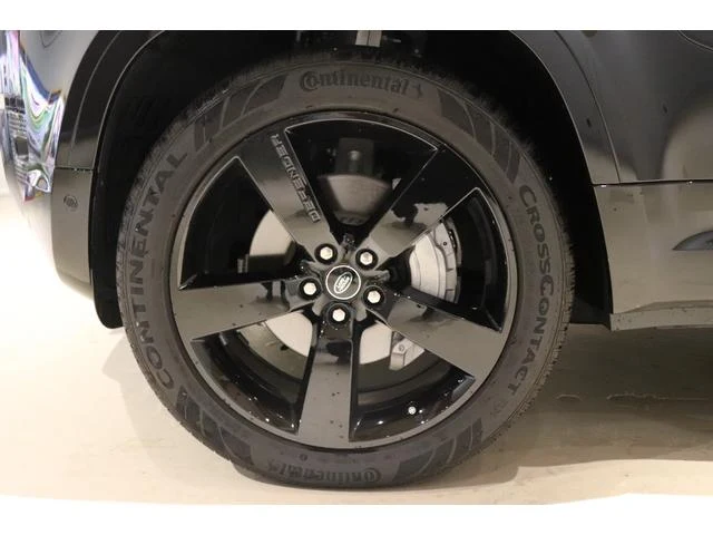 Land Rover DEFENDER 15