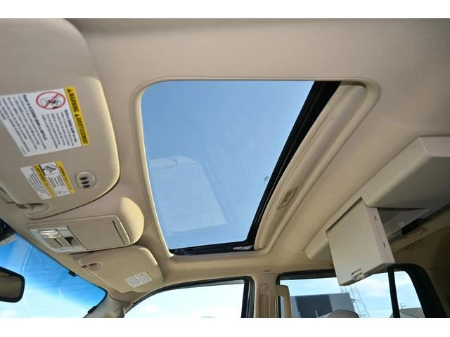 Lincoln NAVIGATOR 11