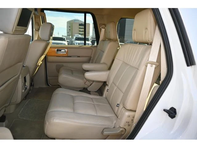 Lincoln NAVIGATOR 13