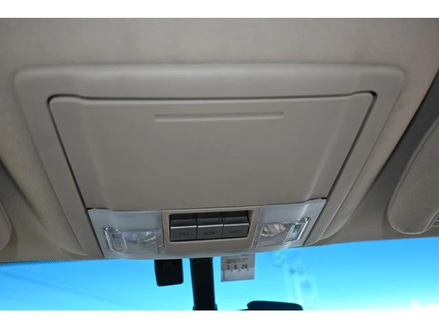 Lincoln NAVIGATOR 26