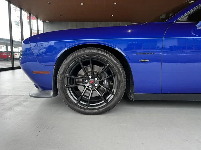 Dodge CHARENGER 8