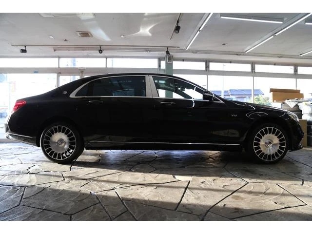 MERCEDES MAYBACH S-CLASS 12