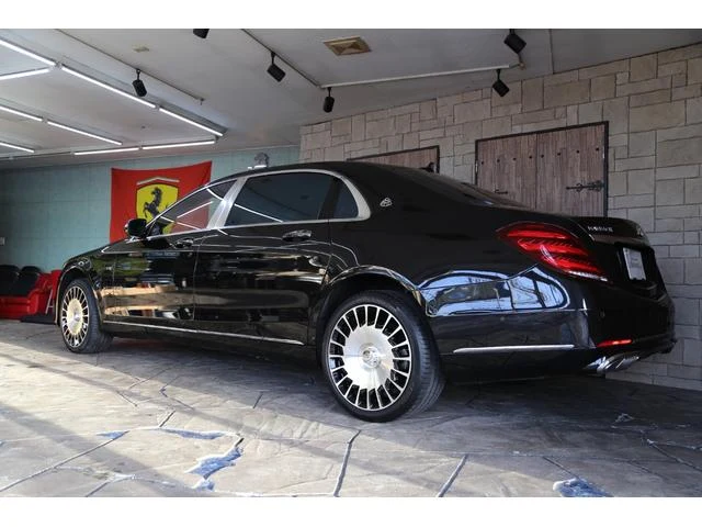 MERCEDES MAYBACH S-CLASS 8