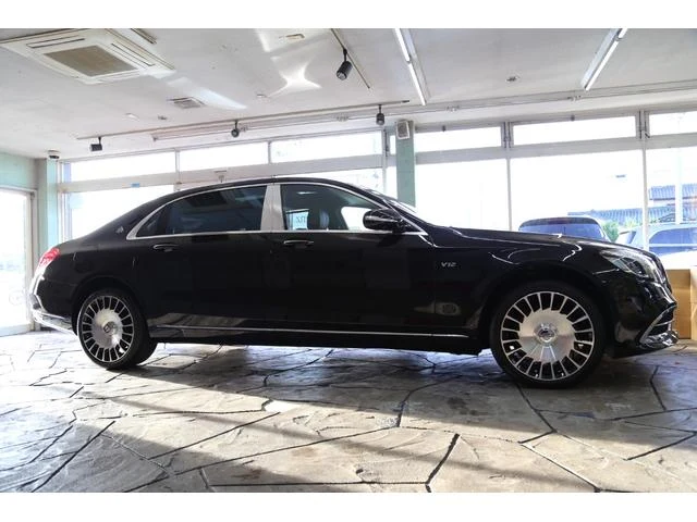 MERCEDES MAYBACH S-CLASS 11