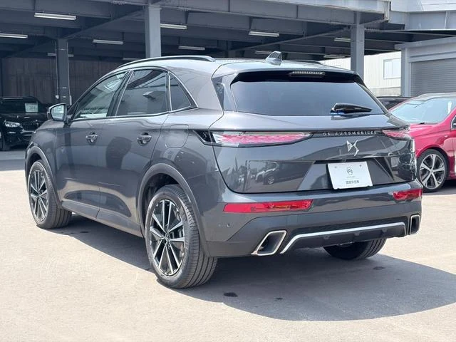 DS Automobiles DS7 9