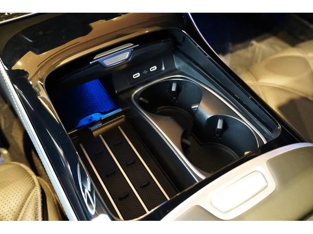 MERCEDES MAYBACH S-CLASS 17