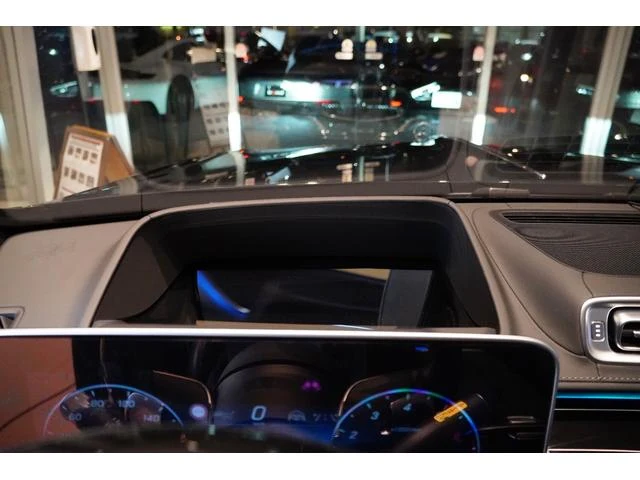 MERCEDES MAYBACH S-CLASS 56