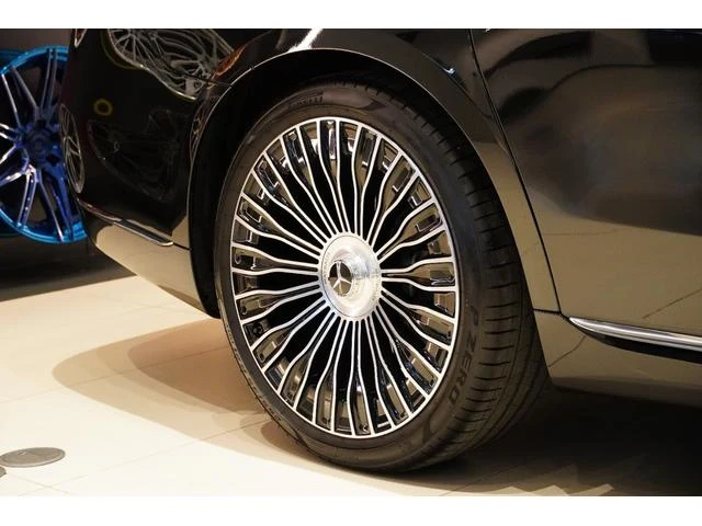 MERCEDES MAYBACH S-CLASS 44