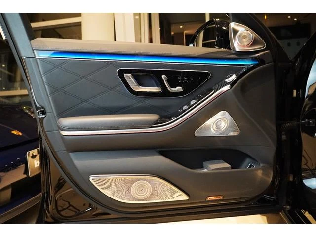 MERCEDES MAYBACH S-CLASS 18
