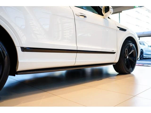 Bentley BENTAYGA 67