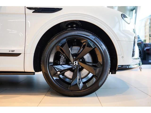 Bentley BENTAYGA 6