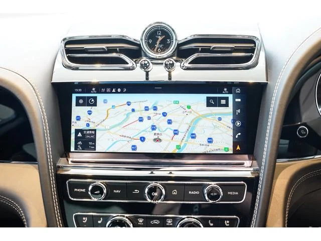Bentley BENTAYGA 11
