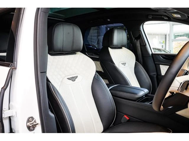 Bentley BENTAYGA 14