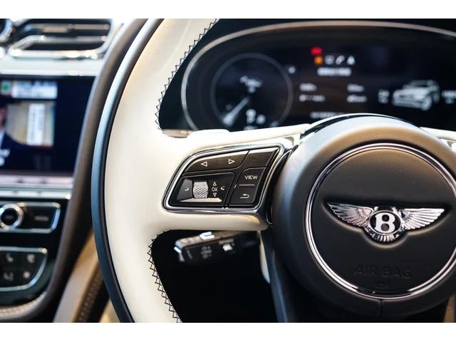 Bentley BENTAYGA 27