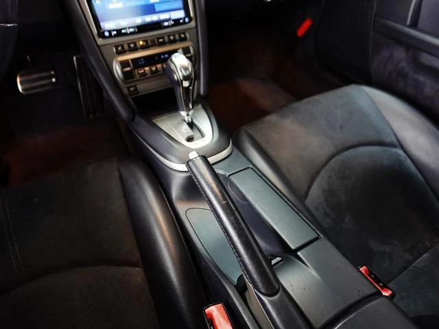 Porsche CAYMAN 26
