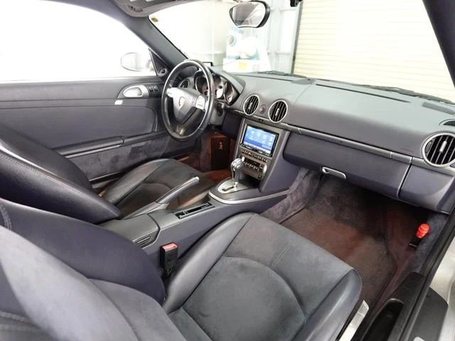 Porsche CAYMAN 9