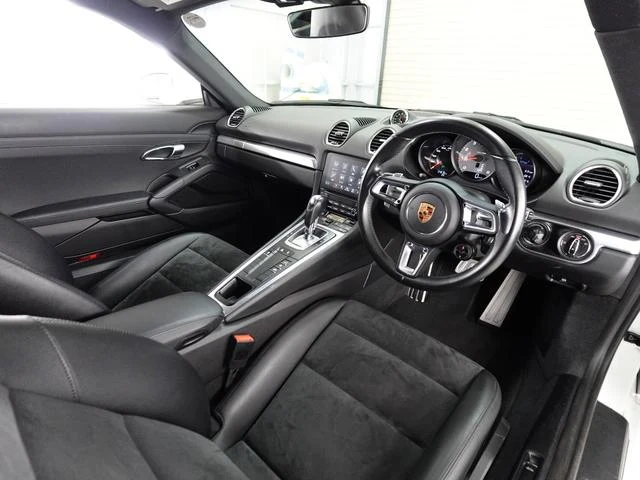 Porsche 718 2
