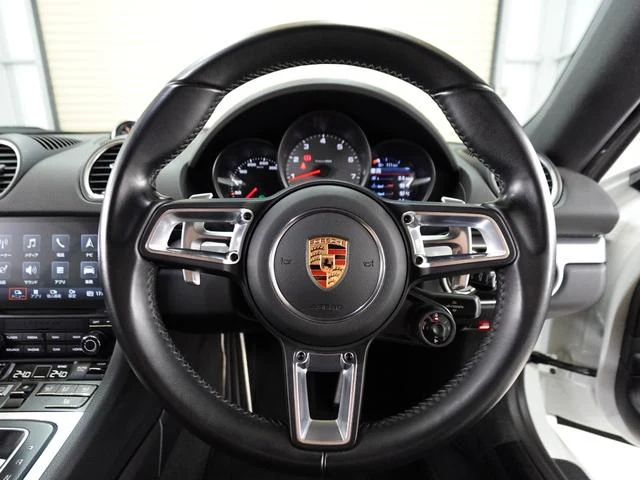 Porsche 718 44
