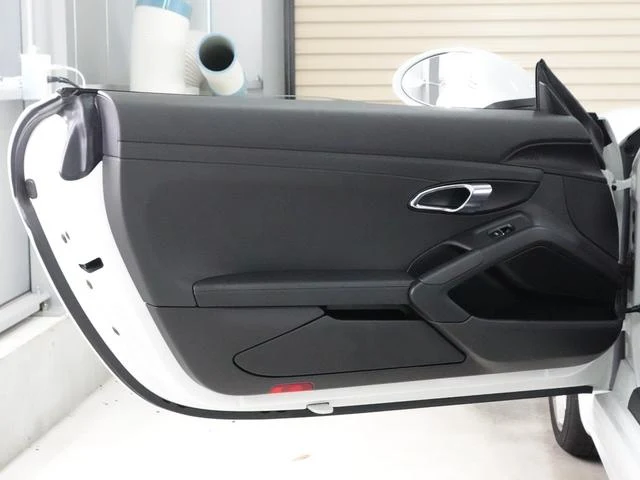 Porsche 718 11