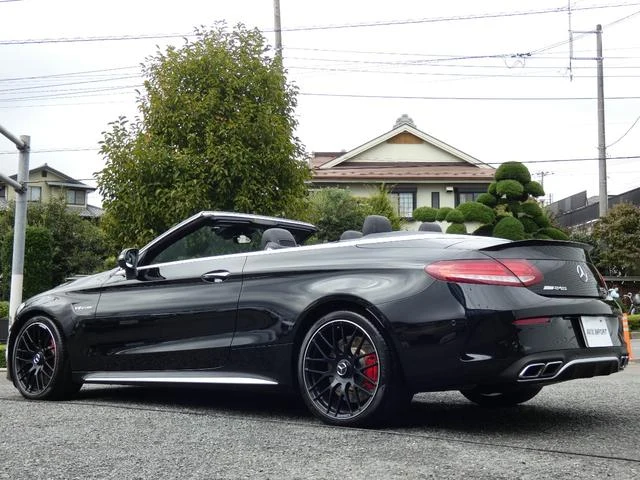 MERCEDES AMG C-CLASS 3