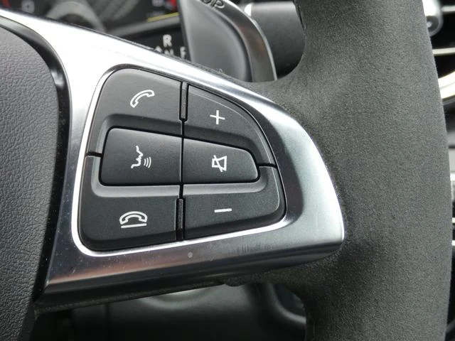 MERCEDES AMG C-CLASS 42
