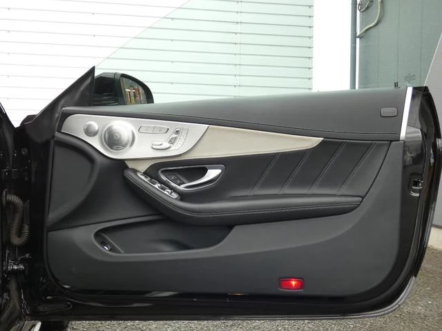 MERCEDES AMG C-CLASS 33