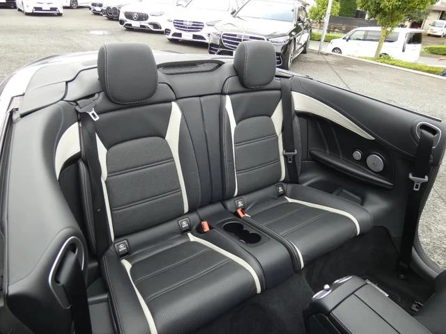 MERCEDES AMG C-CLASS 37