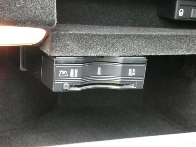 MERCEDES AMG C-CLASS 44