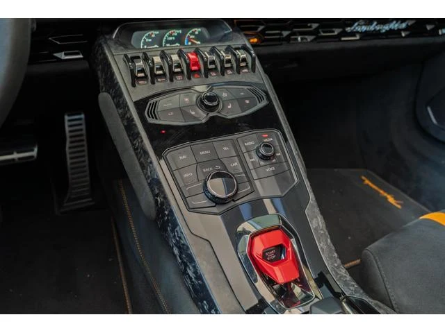 Lamborghini HURACAN 34