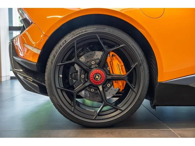 Lamborghini HURACAN 16