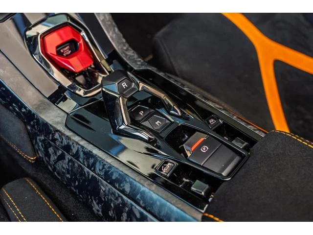 Lamborghini HURACAN 35