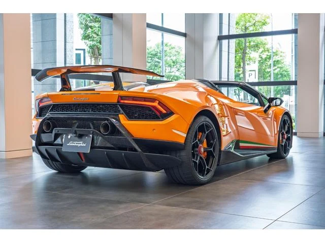 Lamborghini HURACAN 10