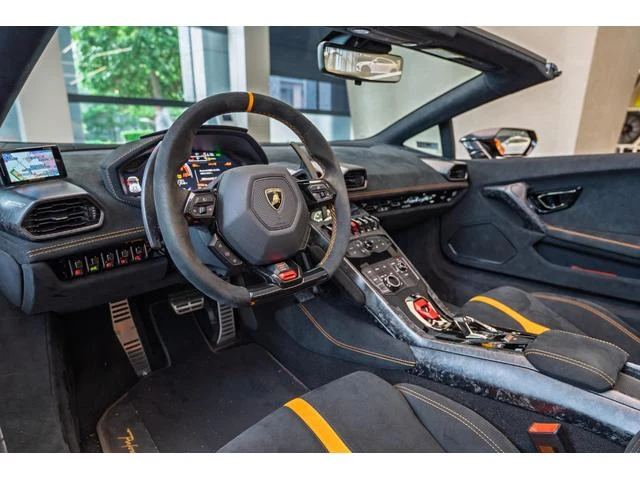 Lamborghini HURACAN 26