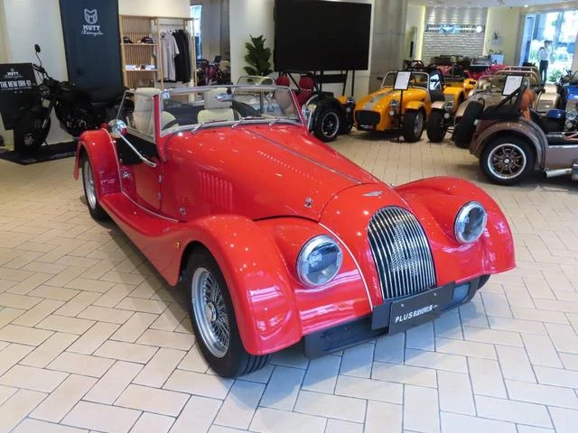 Morgan PLUS4 9