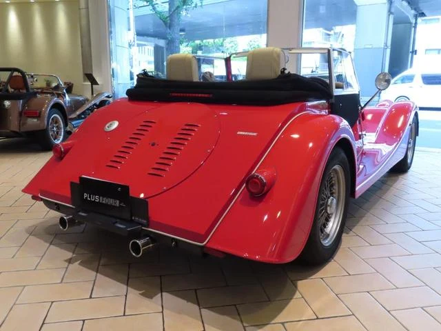 Morgan PLUS4 12