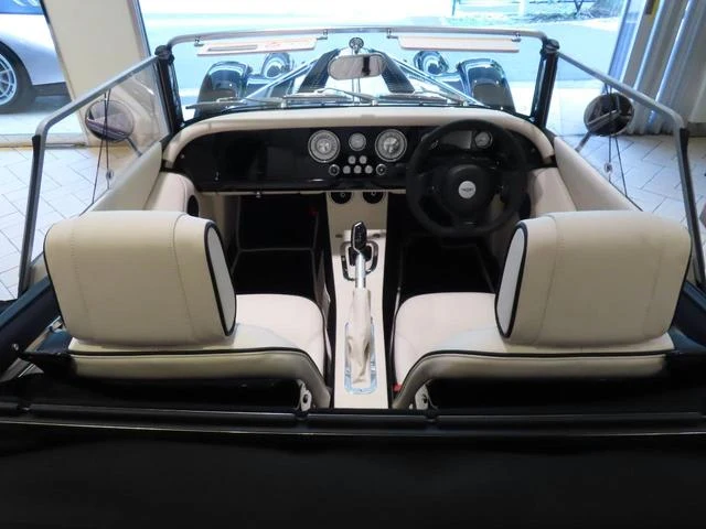 Morgan PLUS4 6