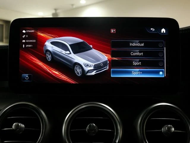 MERCEDES AMG GLC 15