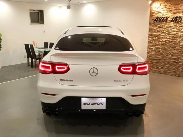 MERCEDES AMG GLC 28