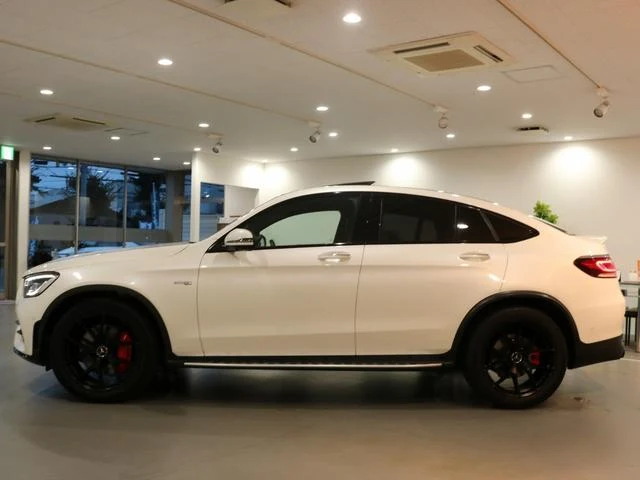 MERCEDES AMG GLC 27