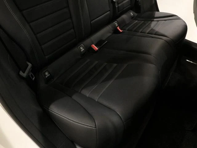 MERCEDES AMG GLC 33