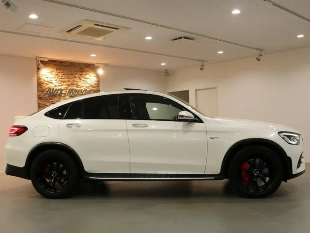 MERCEDES AMG GLC 26