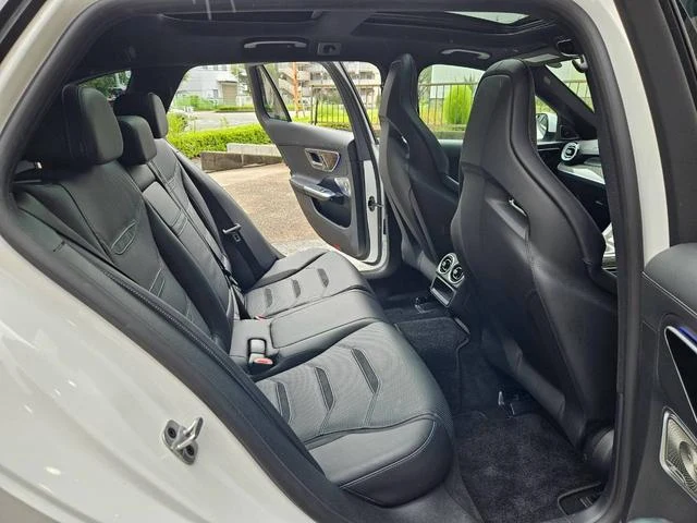 MERCEDES AMG C-CLASS 18