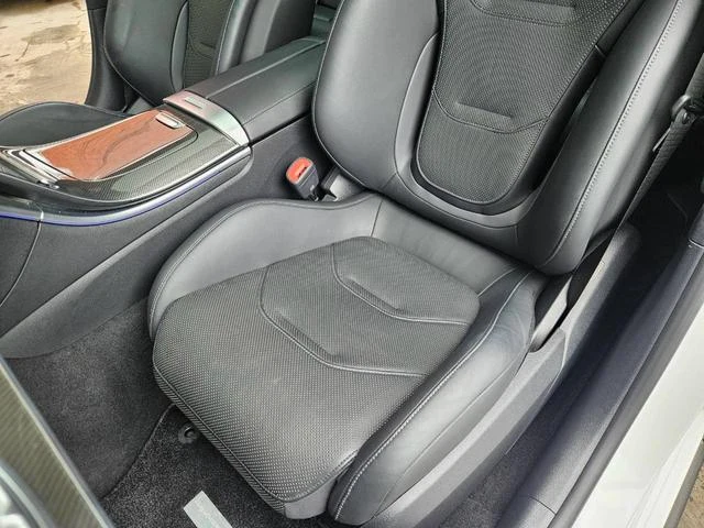 MERCEDES AMG C-CLASS 33