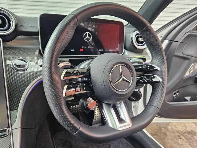 MERCEDES AMG C-CLASS 9