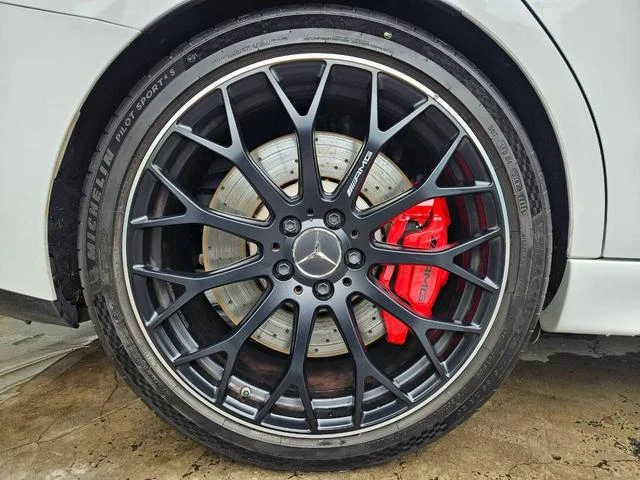 MERCEDES AMG C-CLASS 29