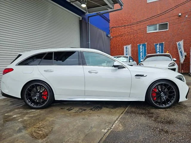 MERCEDES AMG C-CLASS 28